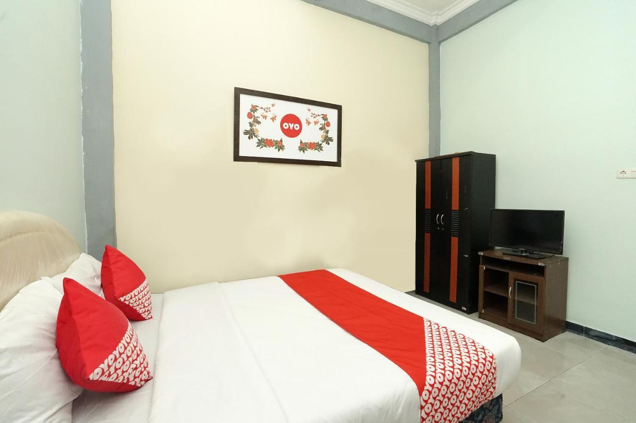 Kartika Syariah Homestay By Stayku Sorabaya Extérieur photo
