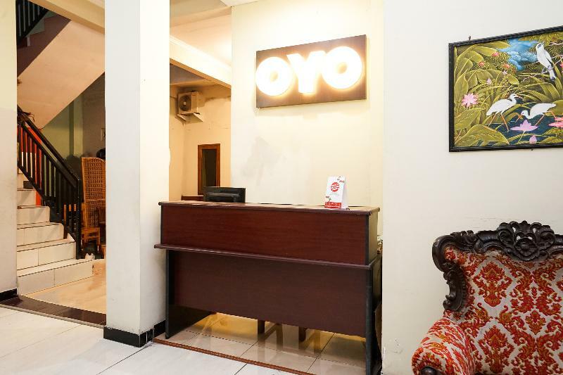 Kartika Syariah Homestay By Stayku Sorabaya Extérieur photo
